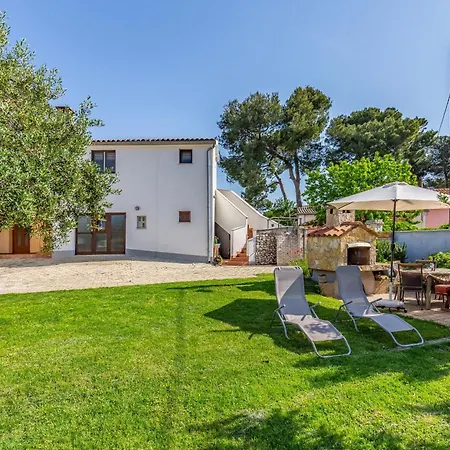 아파트 With Parking Space Banjole, - 7036 *